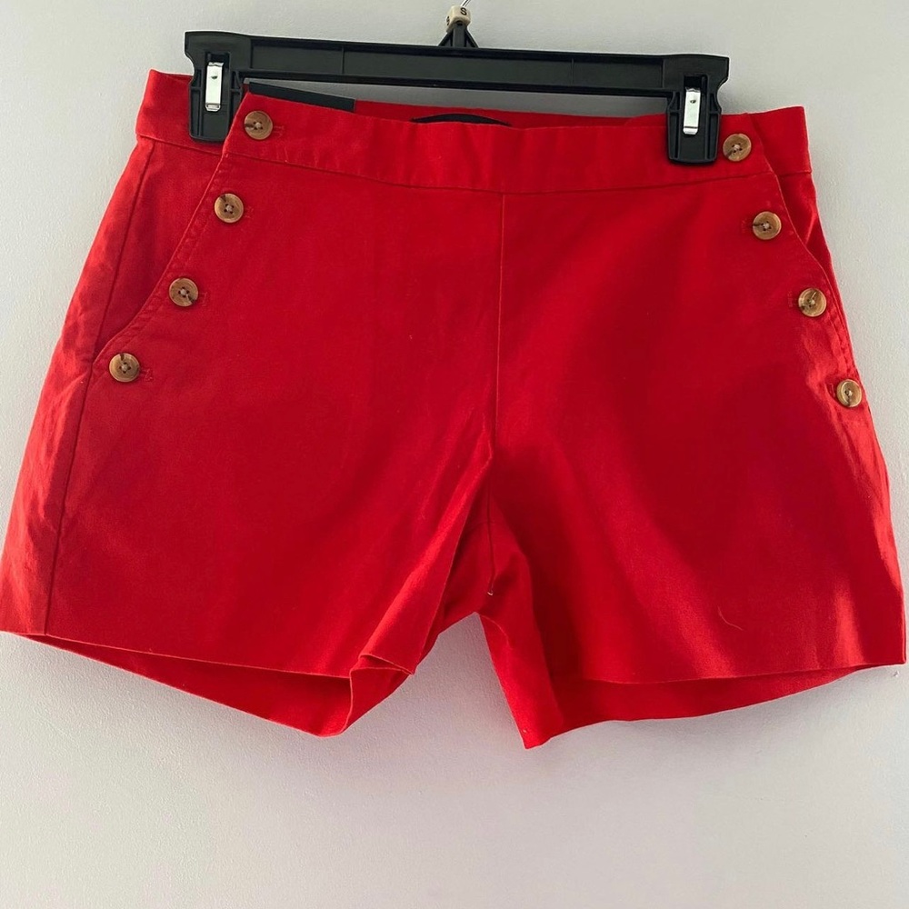 🚨BRAND NEW! Banana Republic Red Shorts!